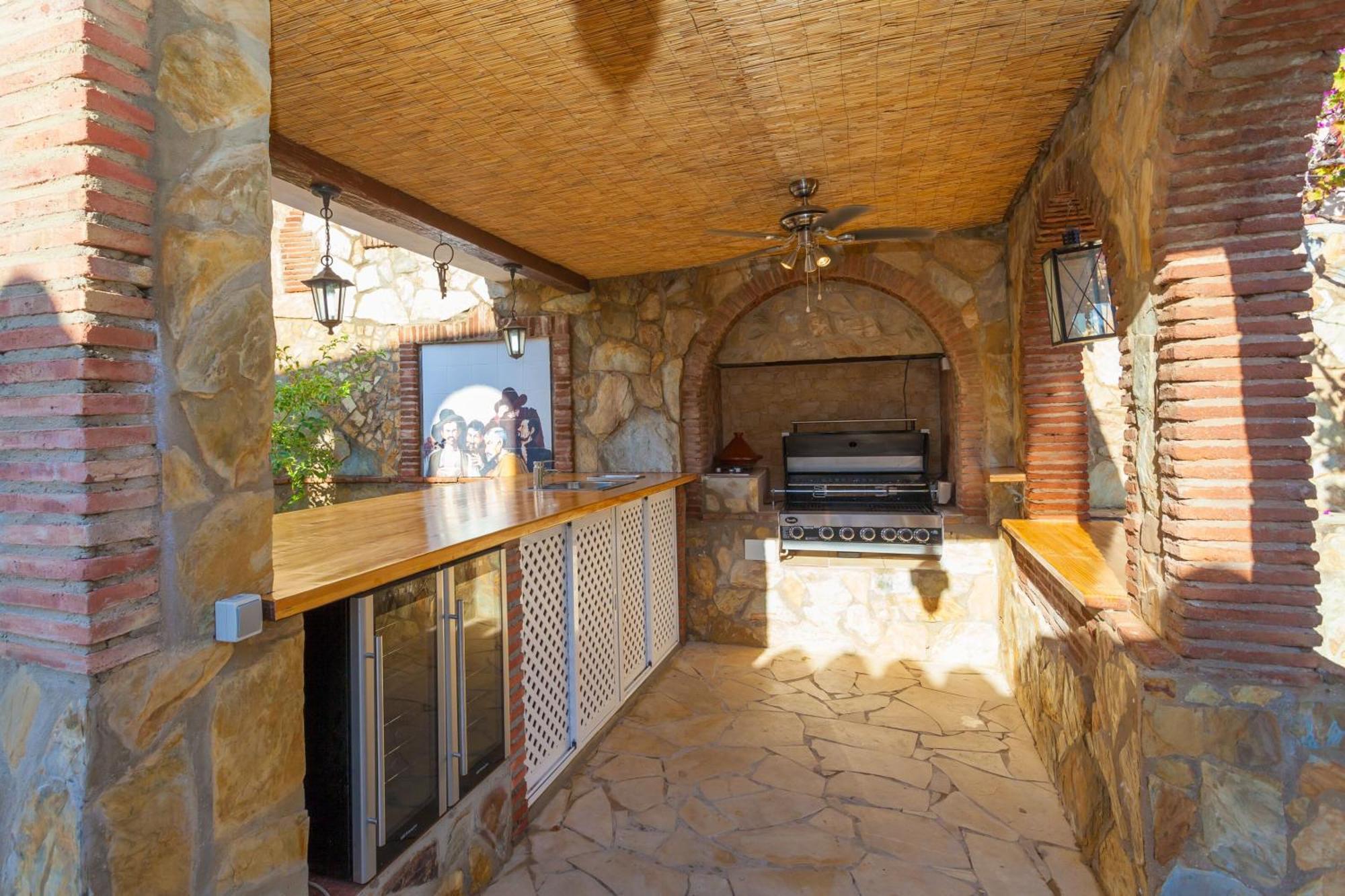 Summer Offers! Fabulous Luxury Villa Near The Beach Sleeps 8 Benalmádena Εξωτερικό φωτογραφία
