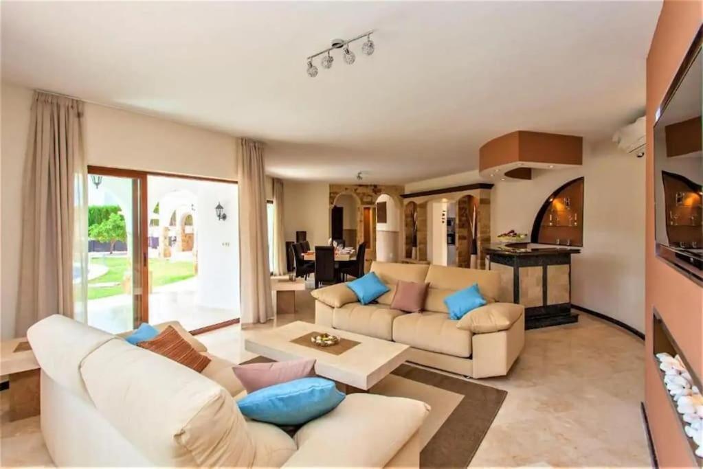 Summer Offers! Fabulous Luxury Villa Near The Beach Sleeps 8 Benalmádena Εξωτερικό φωτογραφία